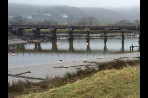 Network Rail is carrying out a £1·4m modernisation of the timber viaduct over the River Artro in Gwynedd.